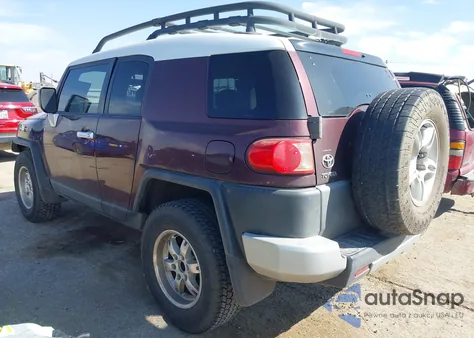 2007 Toyota Fj Cruiser из США, поврежденный, VIN JTEZU11F770009742